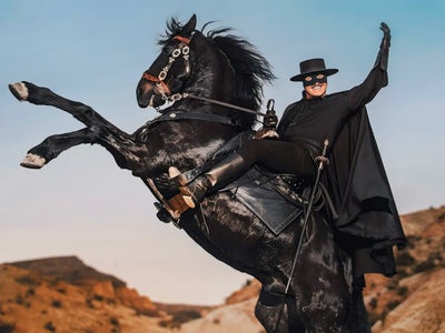 Zorro : tout savoir sur la série avec Jean Dujardin