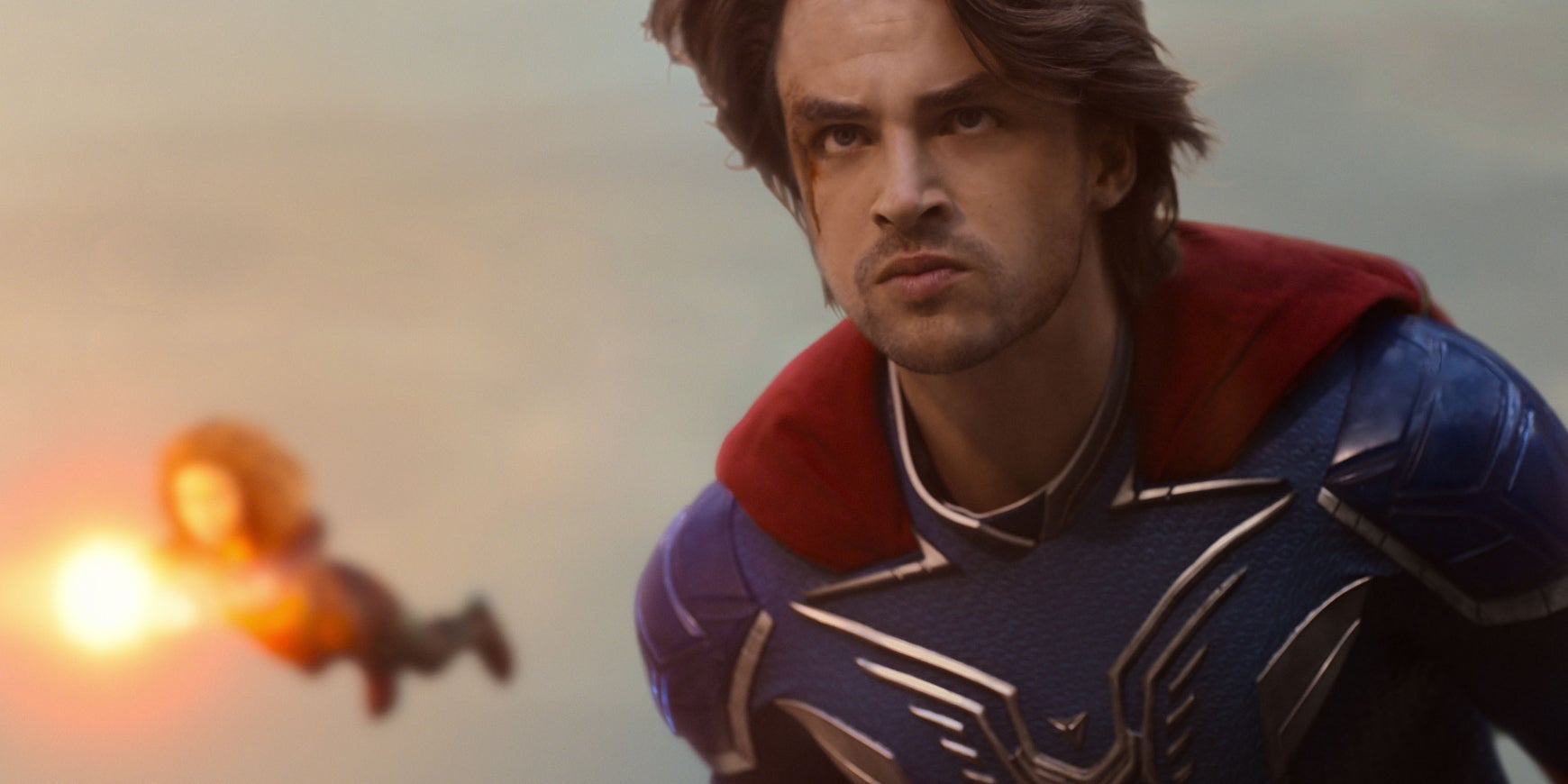 Andrew Horton incarne Brandon Smapson dans Jupiter's Legacy, la nouvelle série Netflix