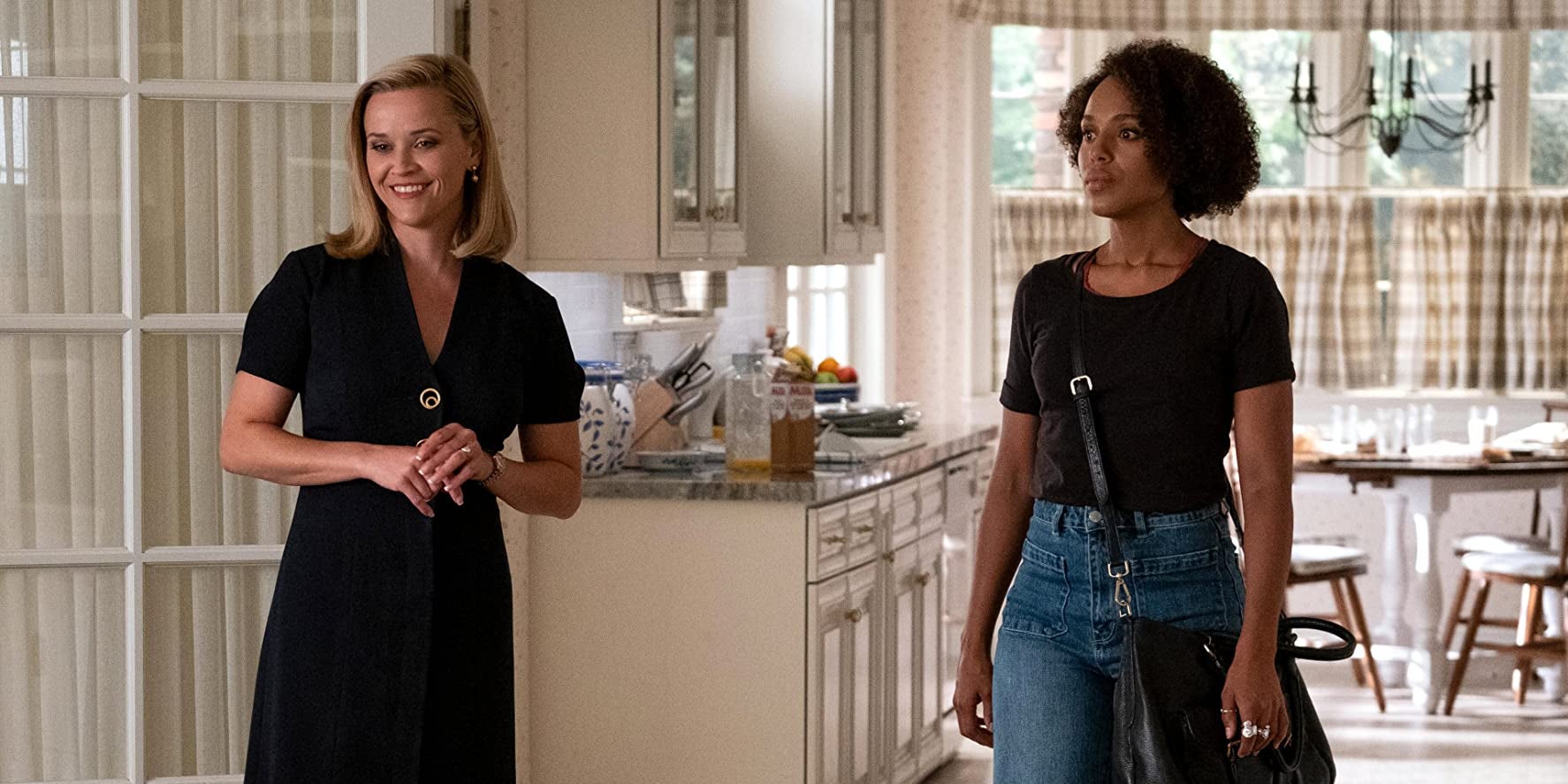 Reese Witherspoon et Kerry Washington embrasent le petit écran dans "Little Fires Everywhere".