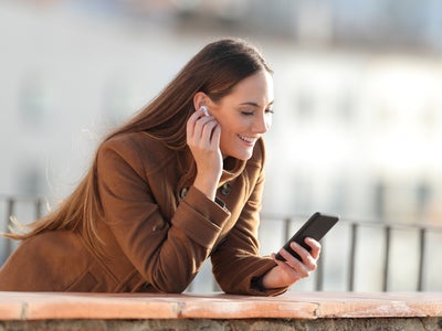 Bon plan : les écouteurs sans fil Altice Smart Buds en promo chez SFR