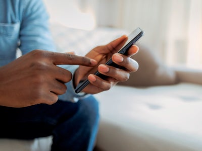 Comment forcer le redémarrage de son smartphone quand l'écran tactile ne répond plus ?