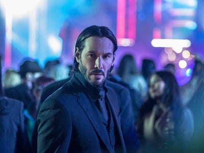 Où (re)voir les films et séries de l’univers John Wick ?