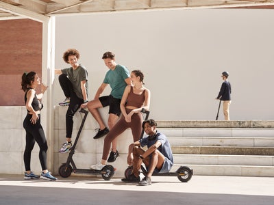 Une trottinette électrique offerte pour l'achat d'un Xiaomi Mi 10 chez SFR