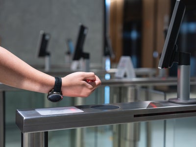 Montres connectées Wear OS : Google Wallet se dote de nouvelles fonctionnalités très utiles