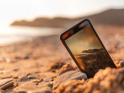 Comment protéger son smartphone du sable ?