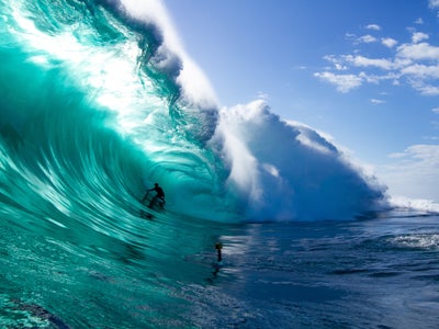 La World Surf League met fin au Big Wave Tour