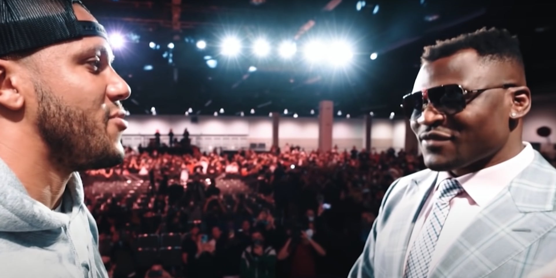 Ciryl Gane et Francis Ngannou lors de la conférence de presse pour l'UFC 270