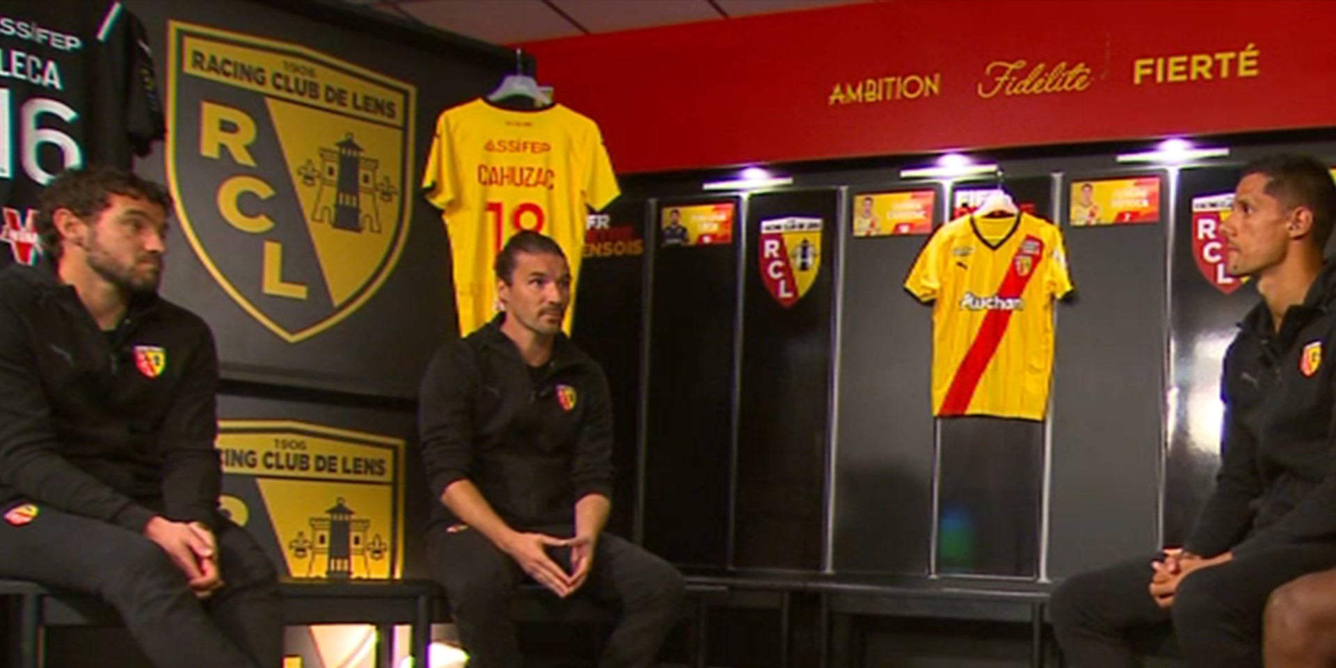 Les joueurs du RC Lens dans l'émission le Vestiaire sur RMC Sport