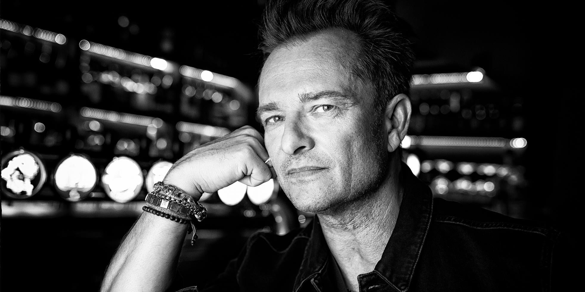 David Hallyday se confie en toute intimité dans un documentaire inédit sur Canal+.
