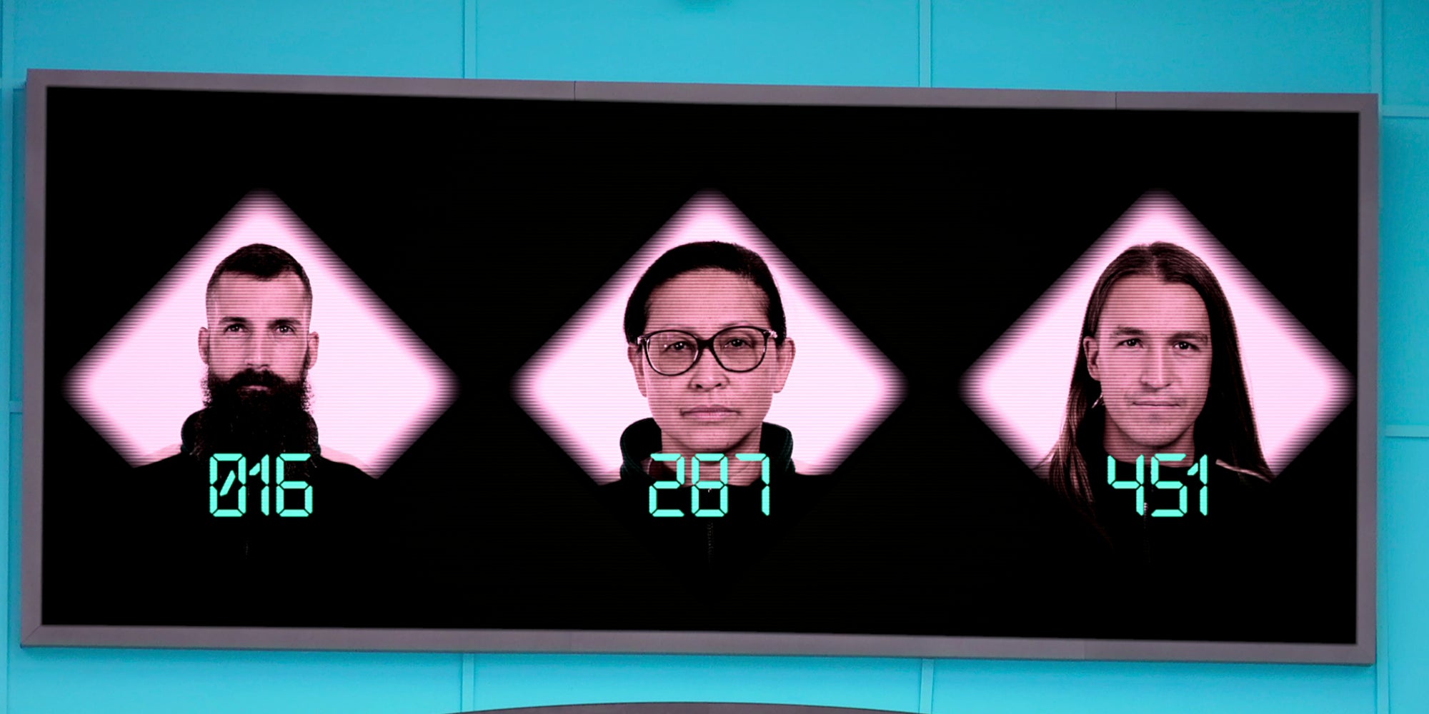 Voici les portraits des joueurs #016, #287 et #451, finalistes de la première saison de ''Squid Game : Le défi''.