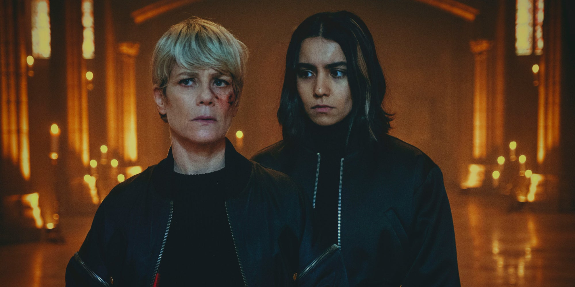 Marina Foïs et Lina El Arabi dans la série ''Furies'', disponible depuis ce 1er mars sur Netflix.