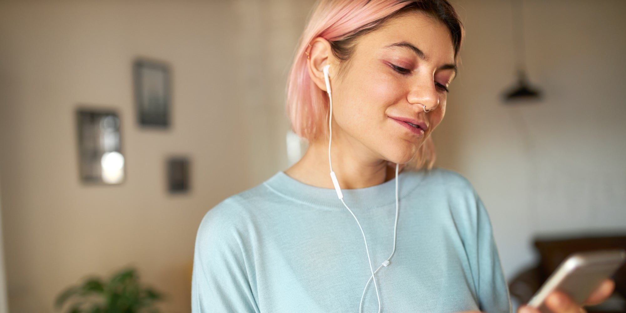 Les écouteurs filaires font de la résistance et on vous explique pourquoi.