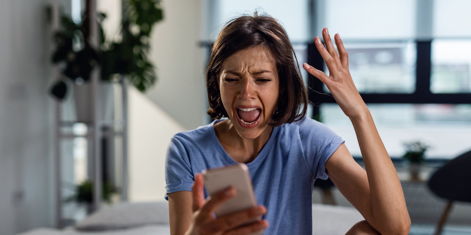 Il n'y a rien de plus agaçant que de ne pas arriver à rallumer son smartphone pourtant bien chargé.