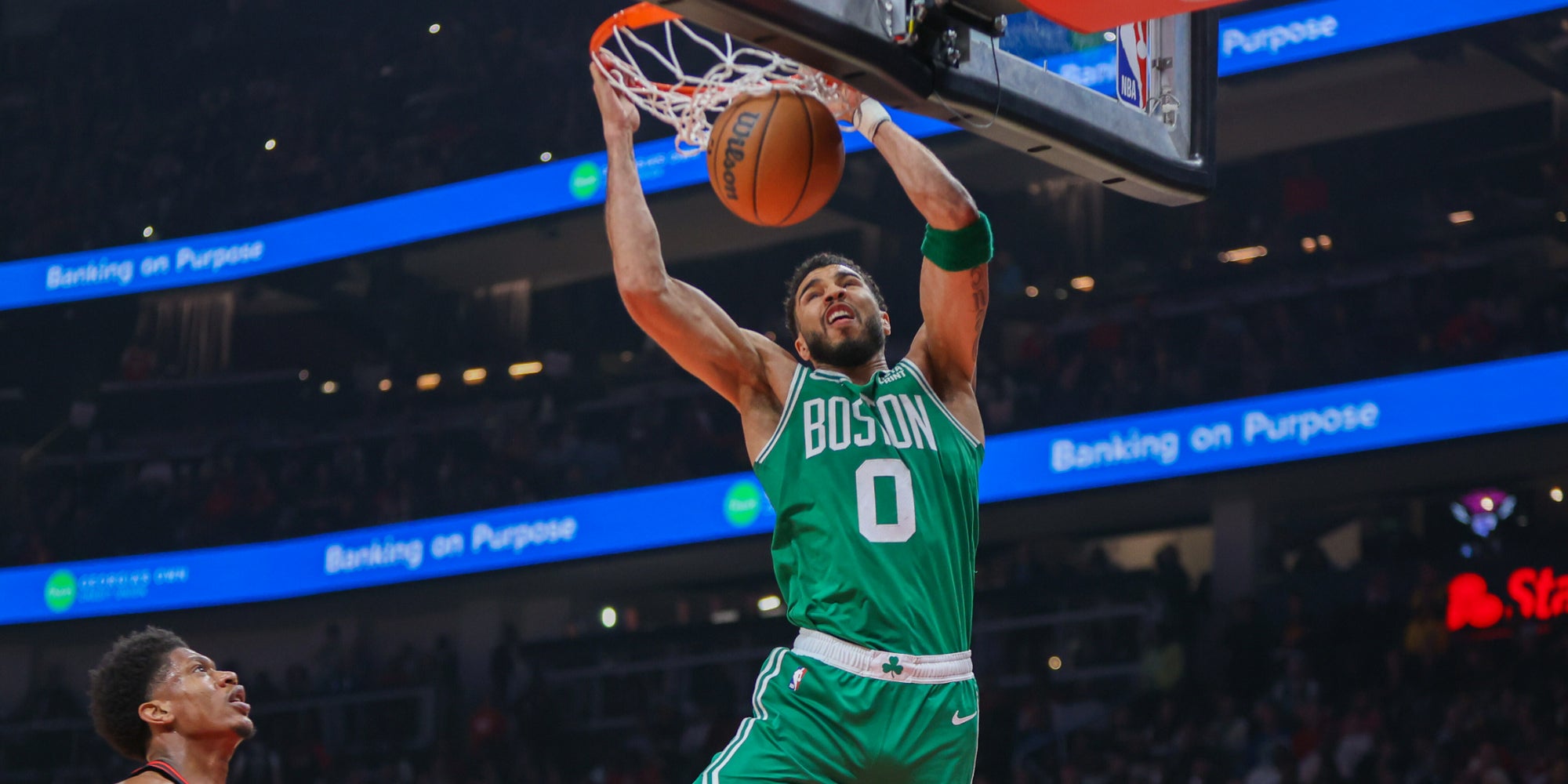 Jayson Tatum, ailier des Boston Celtics, lors de la rencontre entre Boston et Atlanta dans le cadre de leur 6e match en Playoffs, le 27 avril 2023.