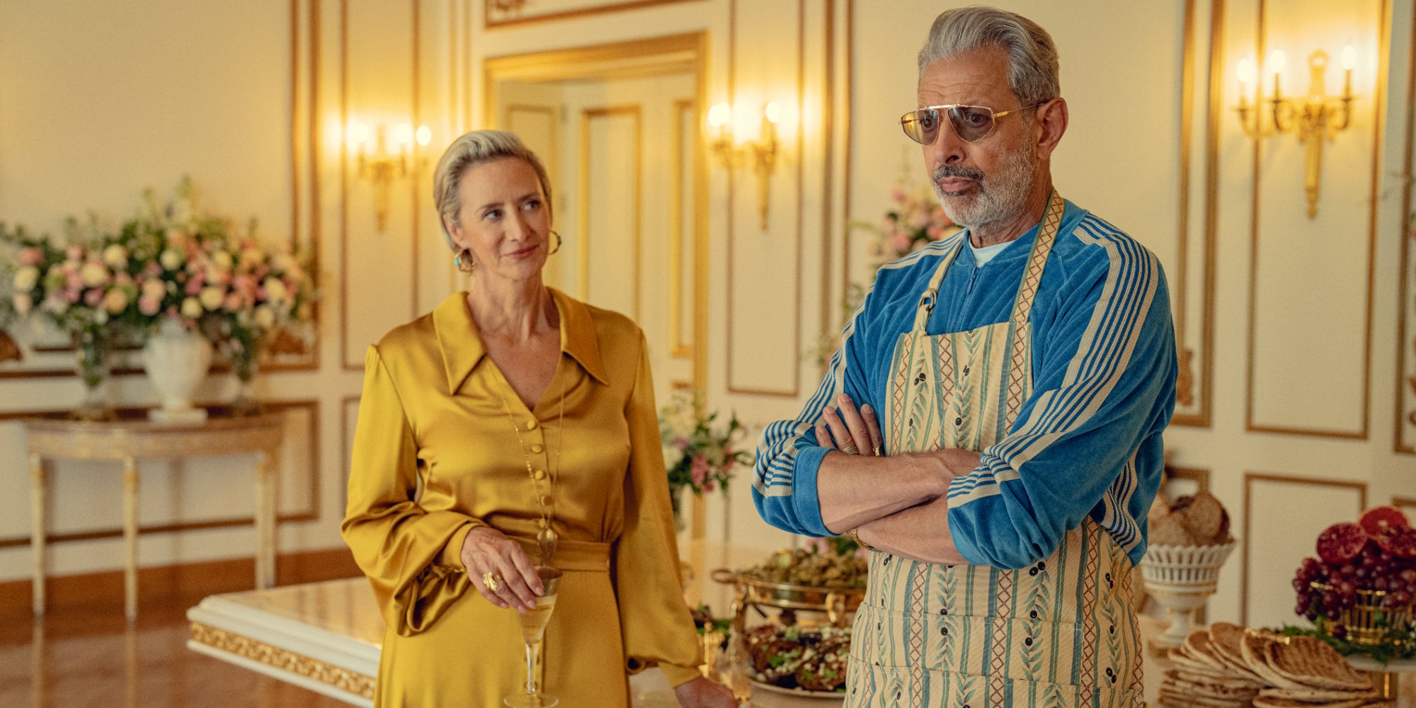 Janet McTeer et Jeff Goldblum dans la série ''Kaos'', à (re)voir sur Netflix.