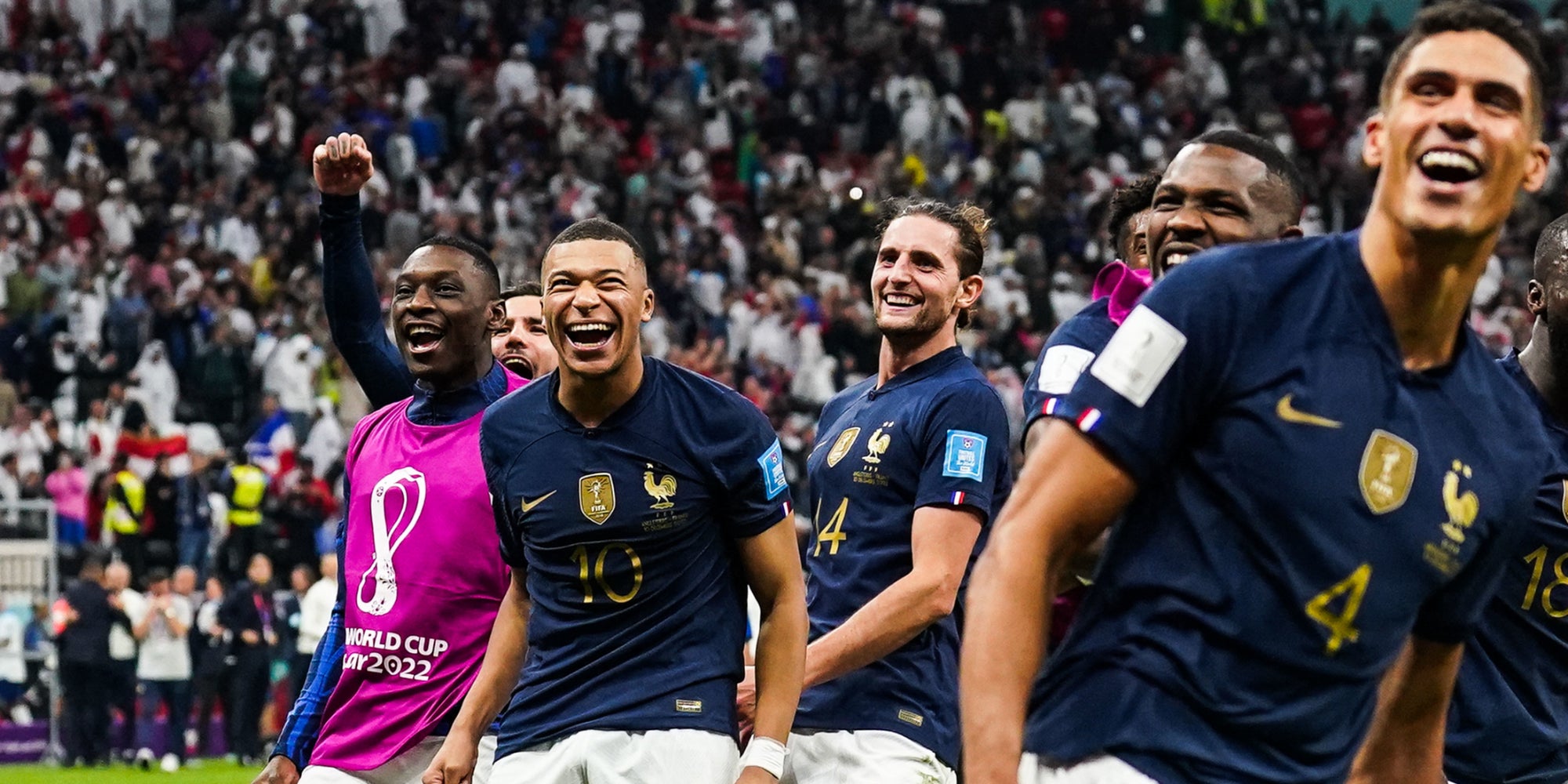 Les Bleus après leur victoire contre l'Angleterre en quart de finale de Coupe du Monde, à Al Khor au Qatar, le 10 décembre 2022.