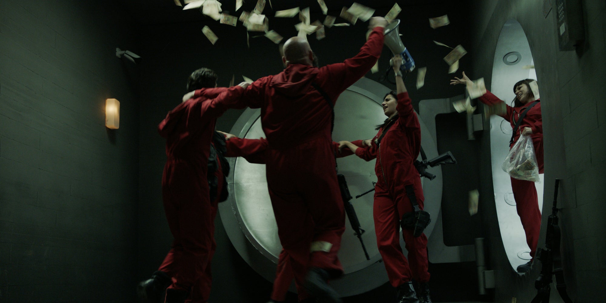 Les braqueurs de "La Casa de Papel" vont-ils réussir à mener à bout leur dernier casse ?