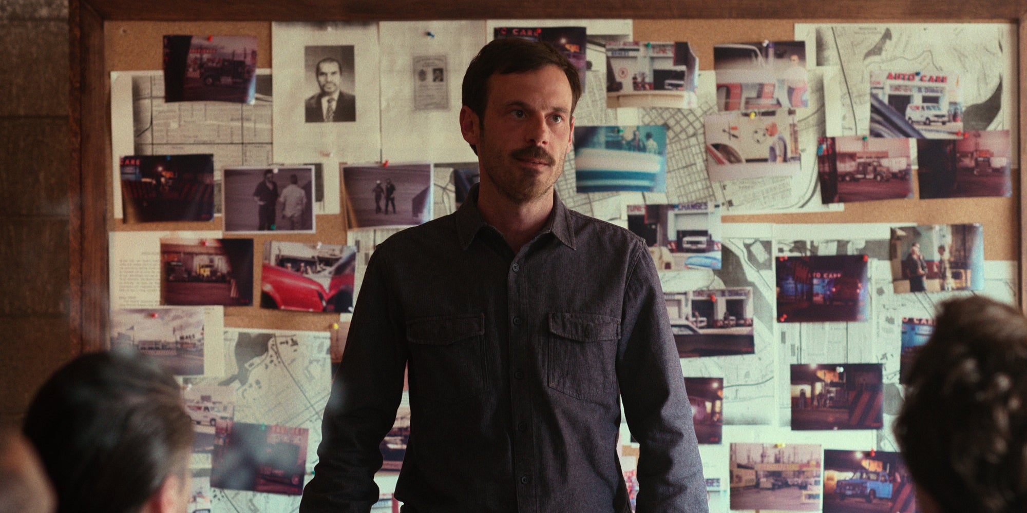 Scoot McNairy de retour dans la peau de l'agent de la DEA Walt Breslin, dans la saison 3 de "Narcos : Mexico".