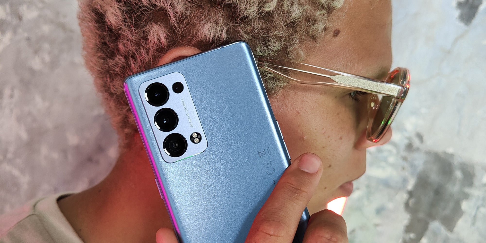 Le superbe OPPO Reno6 Pro fait partie des smartphones 5G de choc proposés à prix mini pendant les French Days chez SFR.