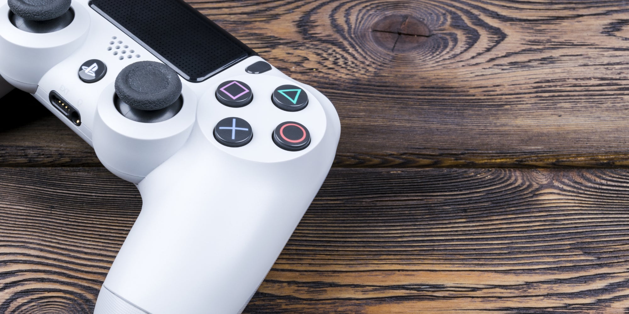 La manette Dual Shock de la PlayStation 4.