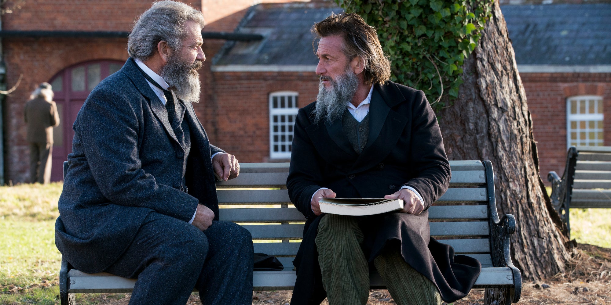 Non, vous ne rêvez pas : Mel Gibson et Sean Penn partagent l'affiche d'un film historique, "The Professor and the Madman", ce mois-ci sur OCS.