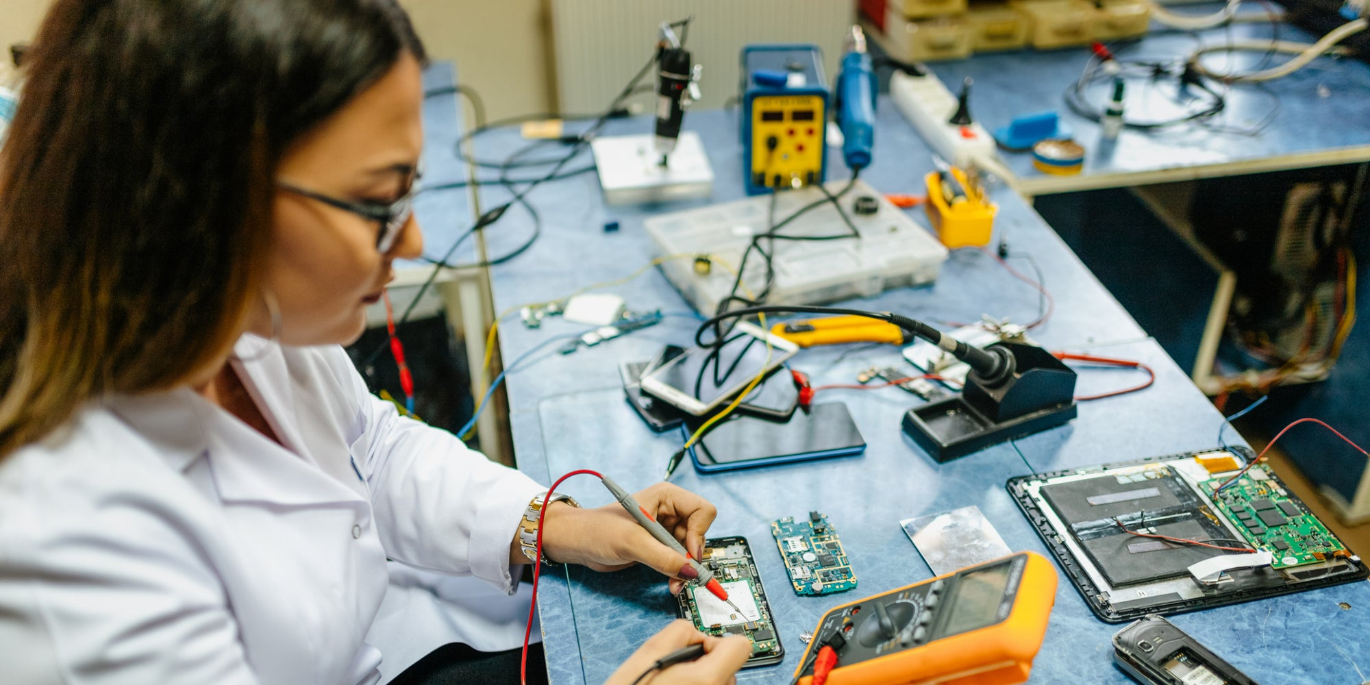 Le bonus réparation s'applique aux smartphones et à de nombreux autres appareils électroniques.