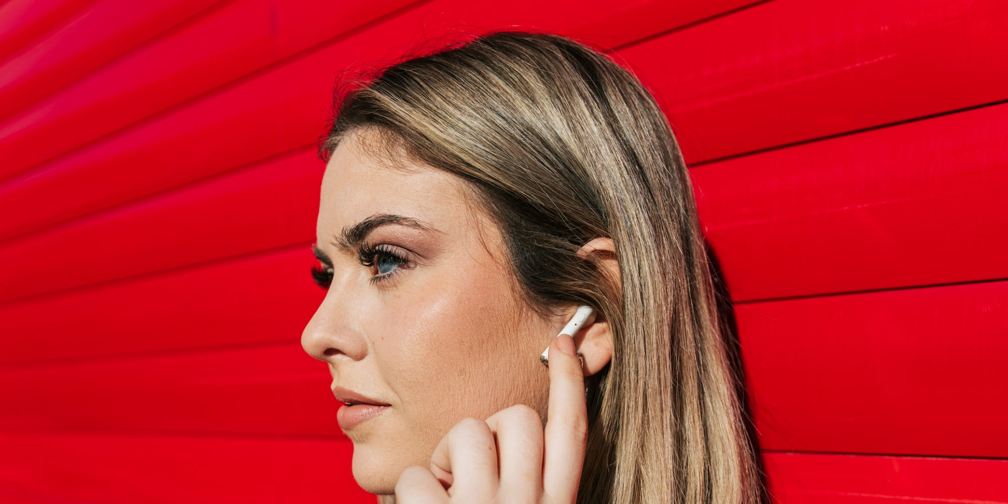 Les écouteurs qui nous accompagnent au quotidien méritent d'être traités comme il se doit avec un bon nettoyage de temps à autres.