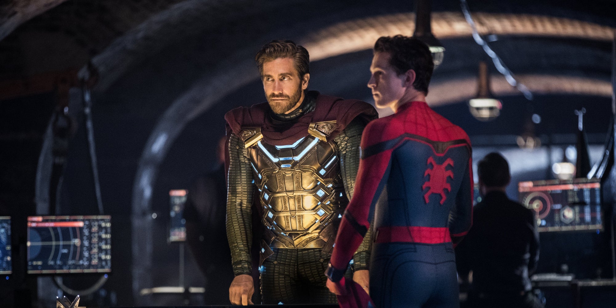 Spider-Man (Tom Holland) et son futur allié, Mysterio (Jake Gyllenhaal