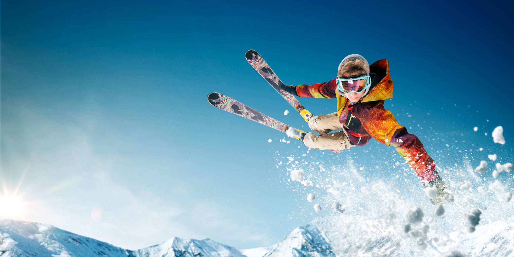 Dérivé du ski alpin, le ski freestyle est un sport extrême impressionnant.