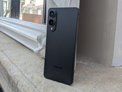 Samsung Galaxy S25 Edge : le smartphone le plus fin de la marque est à petit prix chez SFR