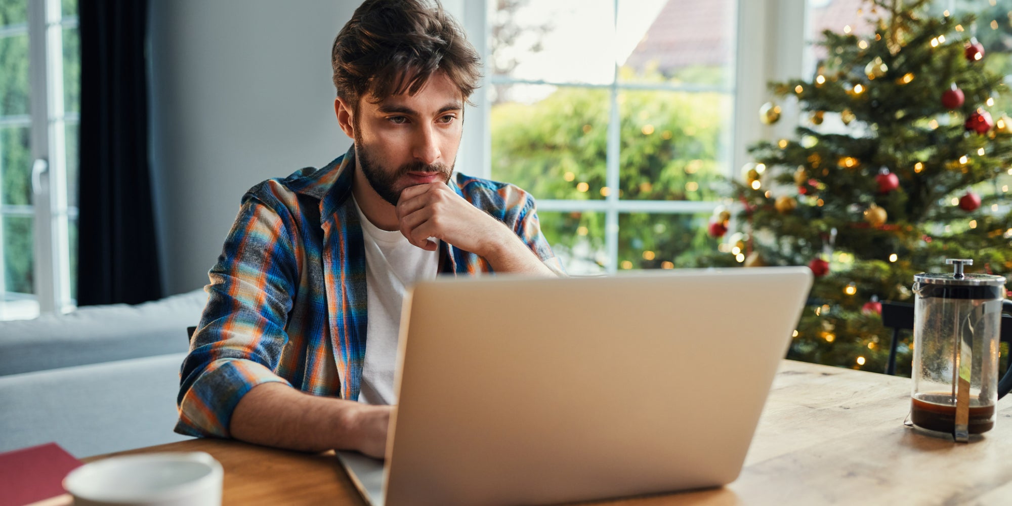 Vous faites vos achats de Noël en ligne ? Voici les réflexes à adopter pour éviter les arnaques.