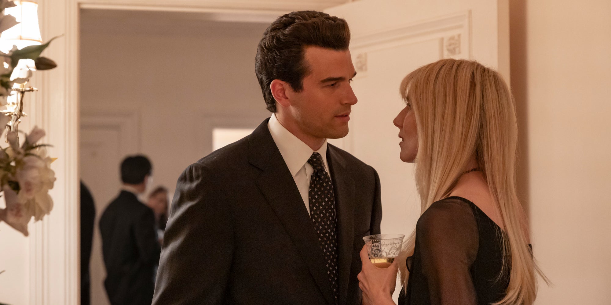 Paul Anthony Kelly et Sarah Pidgeon dans "Love Story".