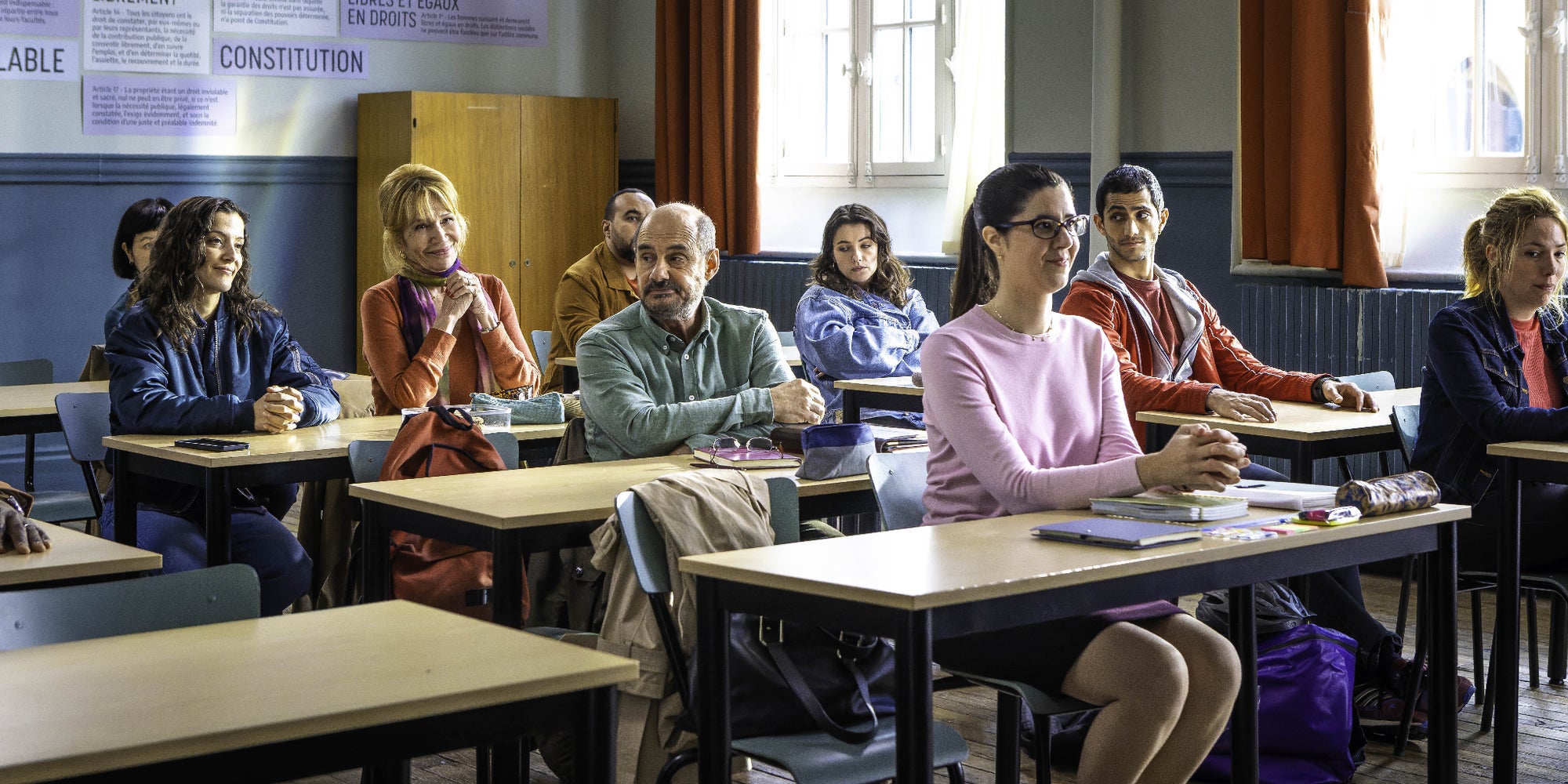 Voici comment découvrir les épisodes de la série "Le Diplôme" à l'avance ! 