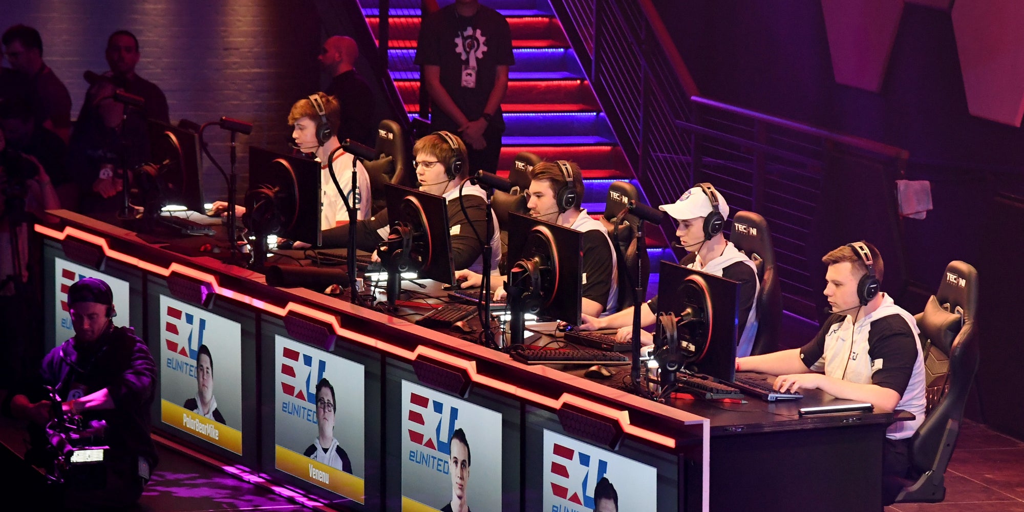Les grands talents du e-sport se réunissent pour s’affronter.
