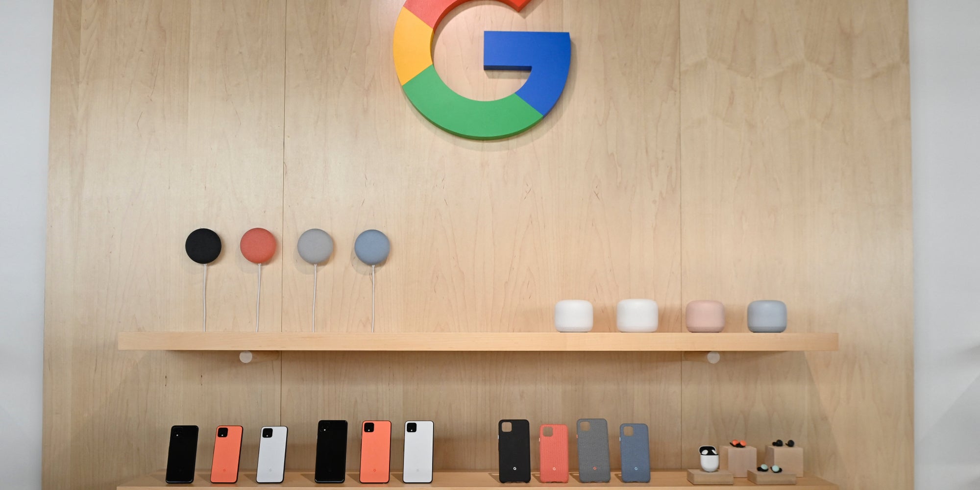  Quand est-ce que le Pixel 5a rejoindra les autres smartphones du rayon Google (ici à New York, le 15 octobre 2019) ?