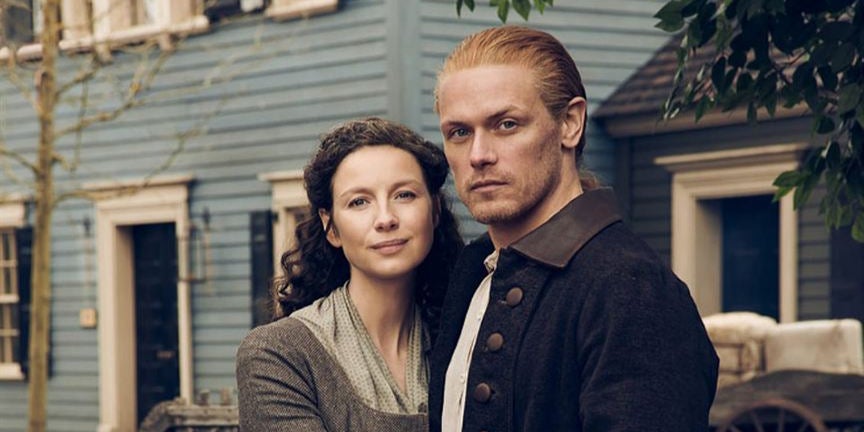 Claire et Jamie Fraser dans la saison 6 d'Outlander, actuellement diffusée sur Netflix