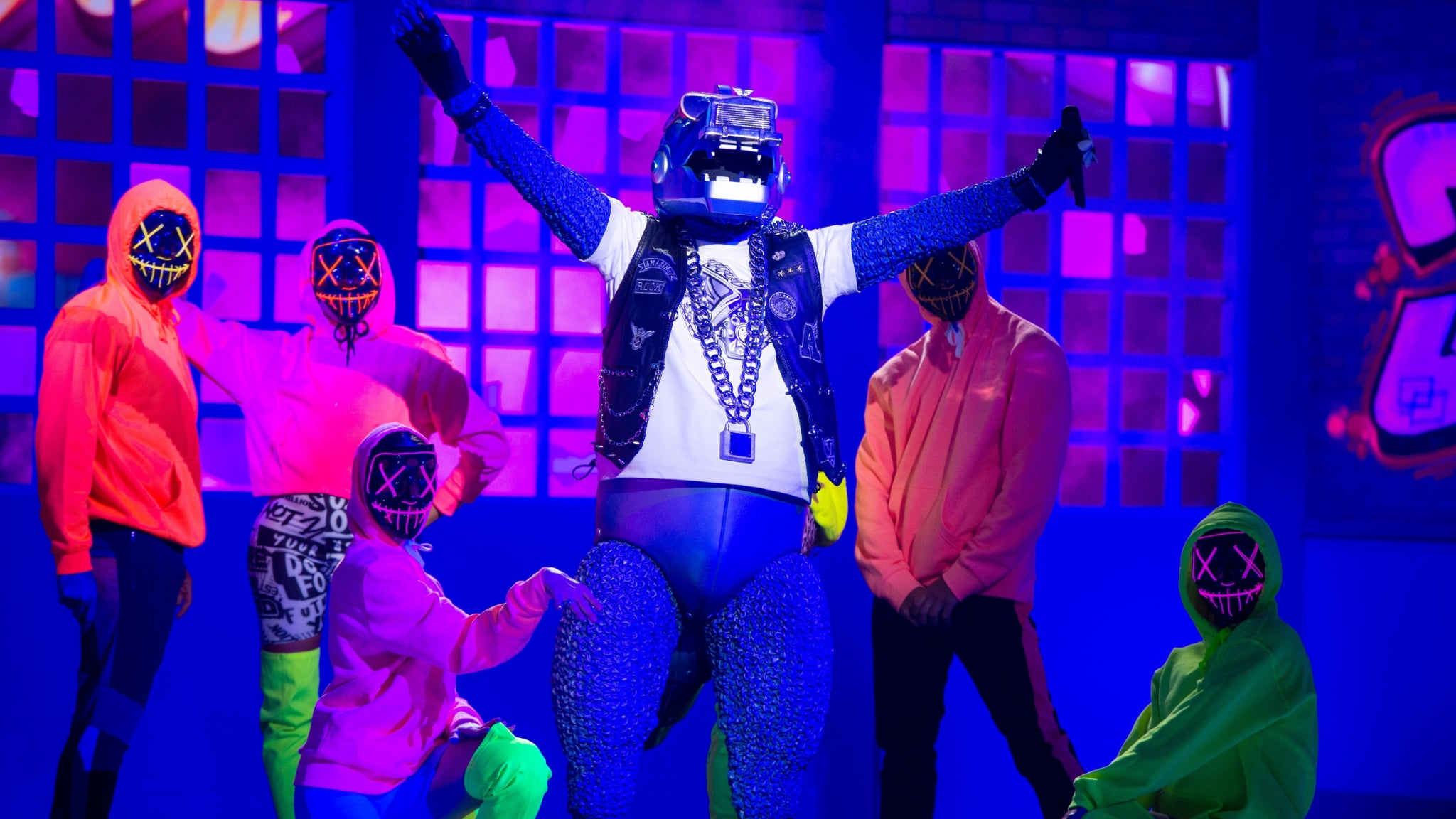 Le Dino dans Mask Singer sur TF1.