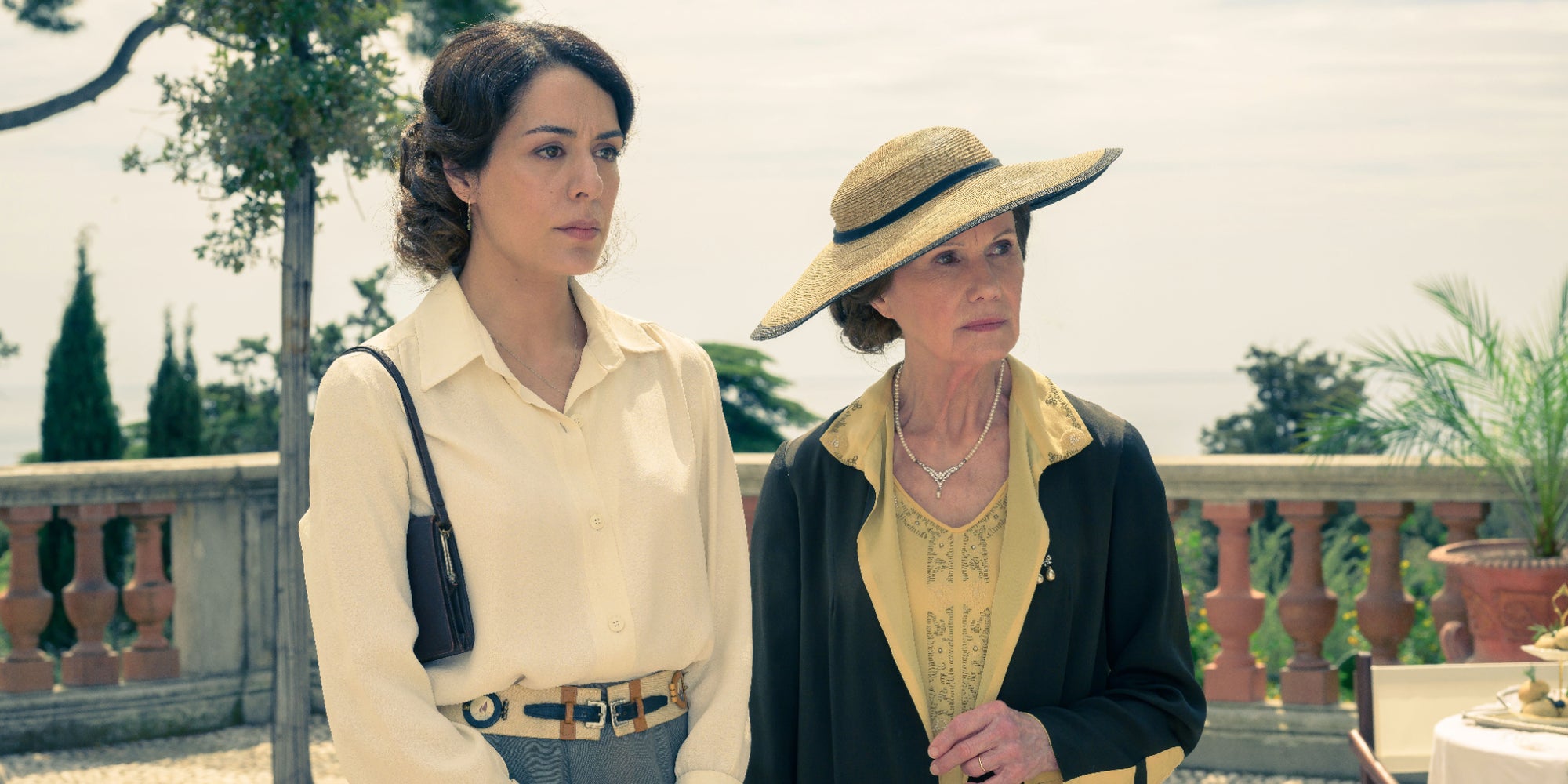 Sofia Essaidi (Eugénie) et Miou-Miou (Marthe) dans "L'Été 36".