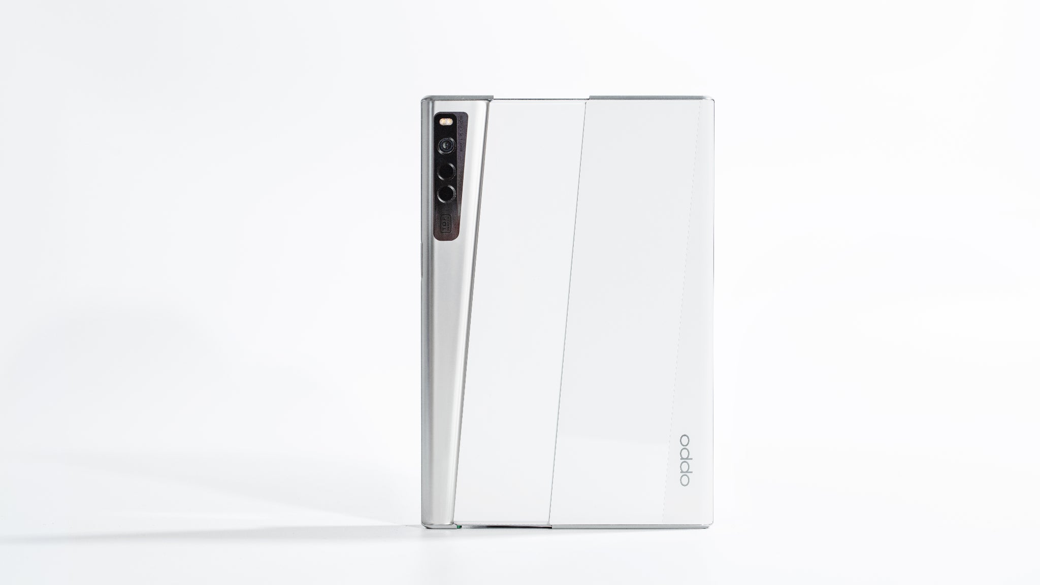 L'OPPO X 2021 en position "tablette"