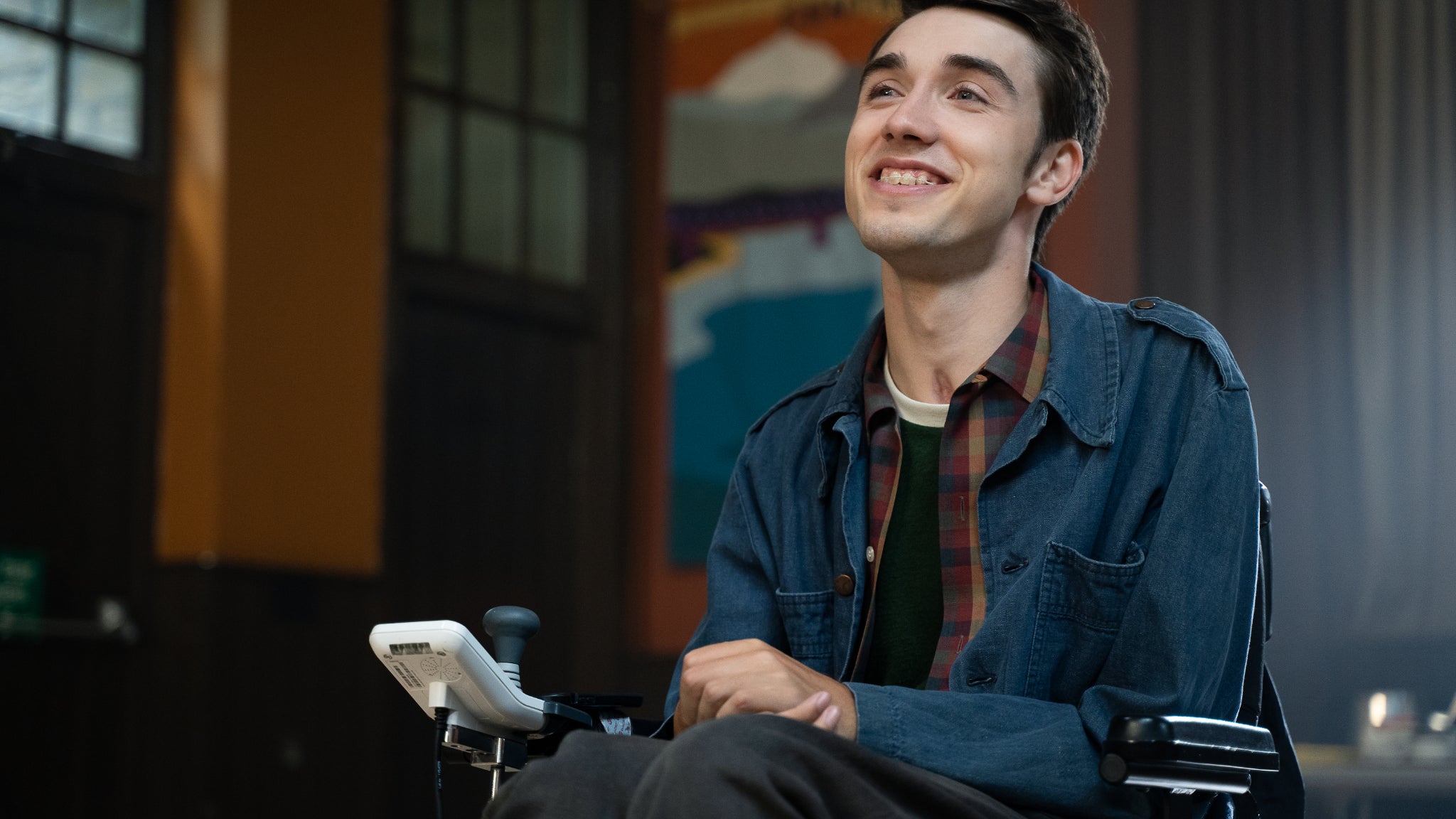 Isaac dans Sex Education.