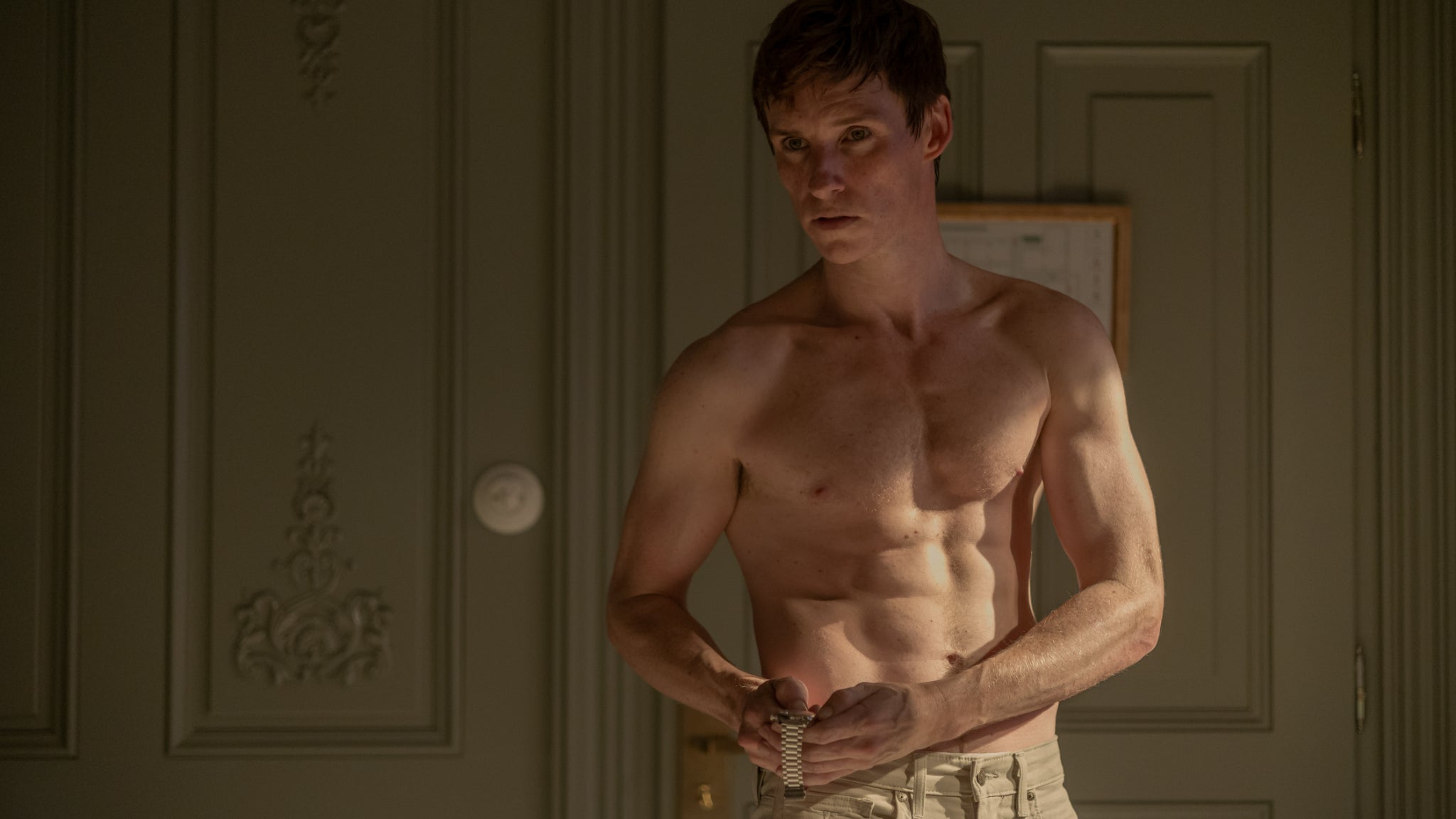 Le physique métamorphosé d'Eddie Redmayne dans The Day of The Jackal
