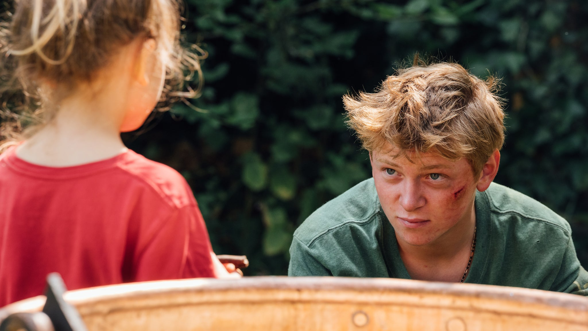 Clément Faveau dans le rôle de Totone dans le film français "Vingt dieux", disponible prochainement en VOD chez SFR Clément Faveau dans le rôle de Totone dans le film français "Vingt dieux", disponible prochainement en VOD chez SFR