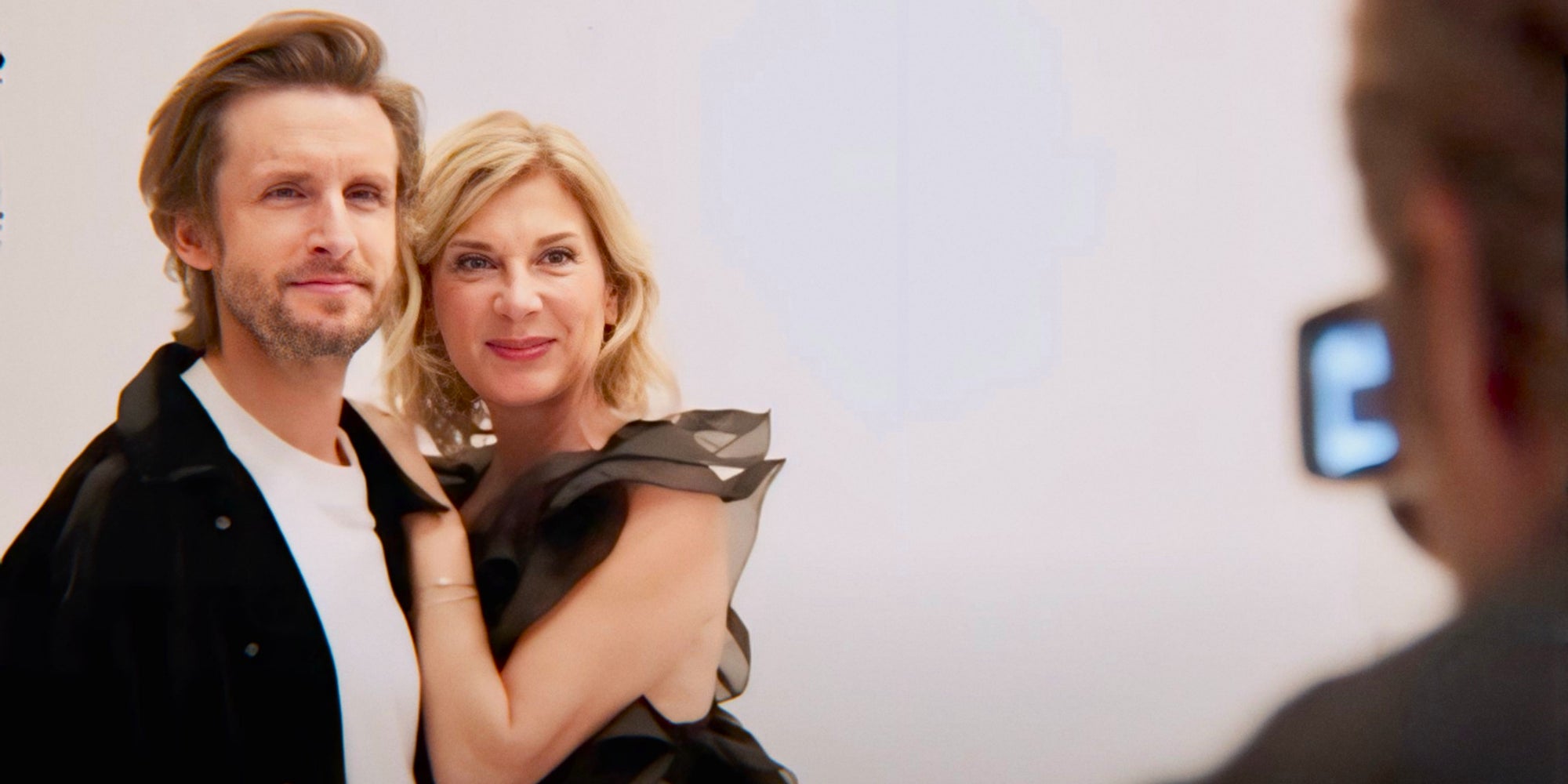 Philippe Lacheau et Michèle Laroque se préparent-ils à une édition spéciale de "LOL" avec les Enfoirés ?