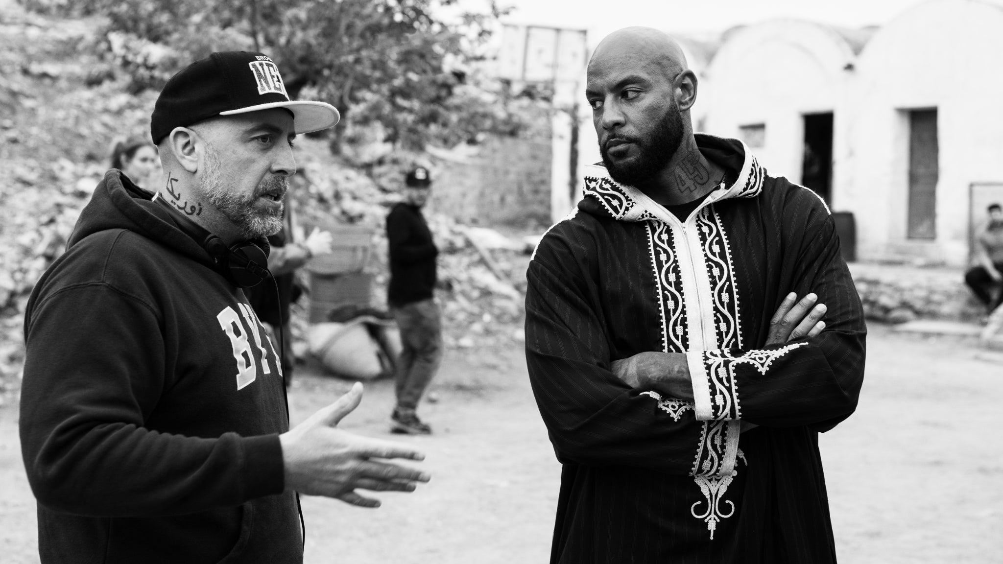 Booba en plein travail sur le tournage de la série Ourika. Booba en plein travail sur le tournage de la série Ourika.