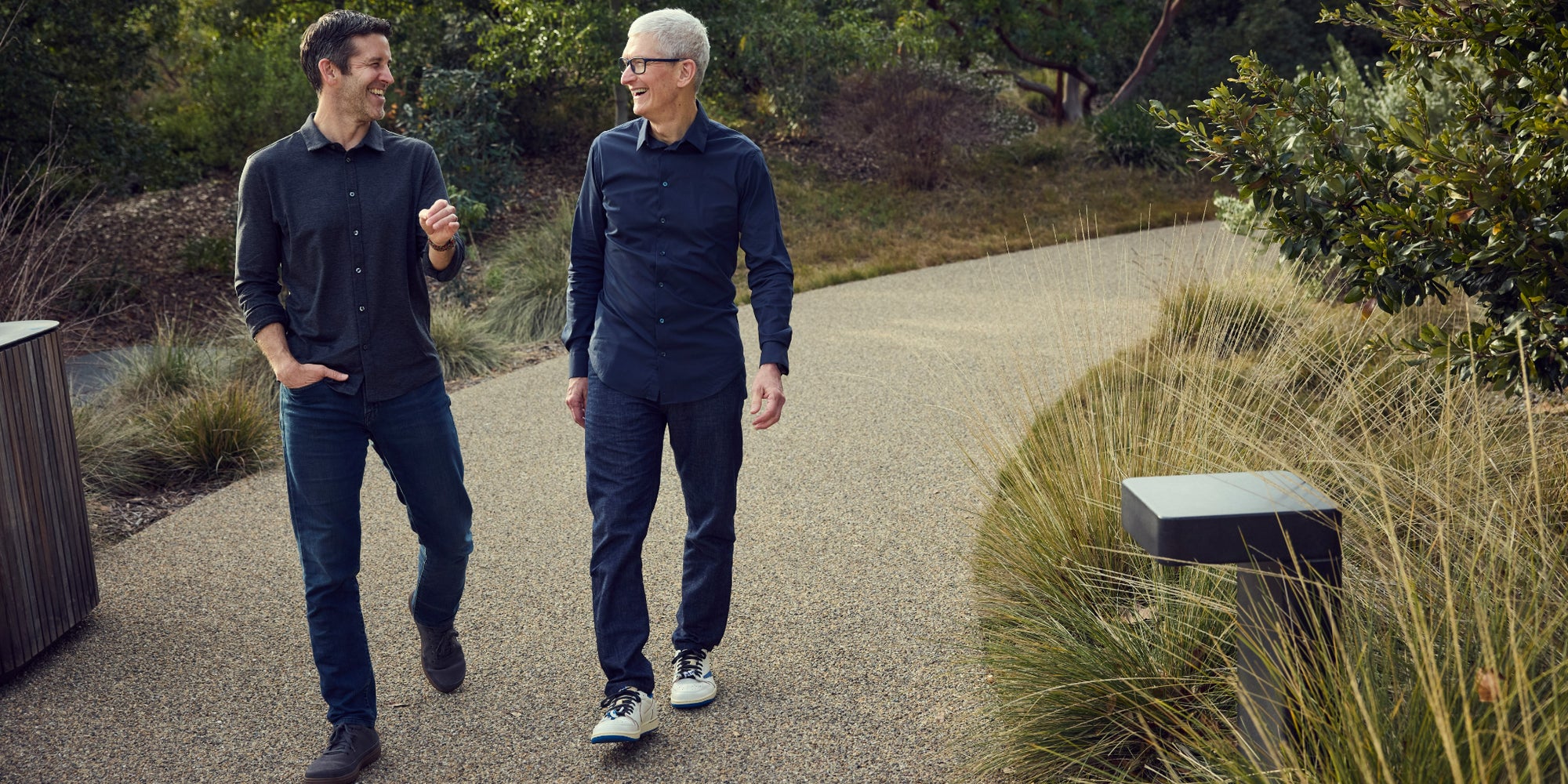 Tim Cook et John Ternus
