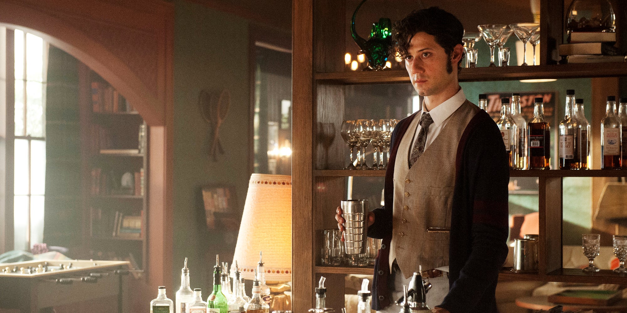 Eliot, l’un des personnages principaux de la série The Magicians.