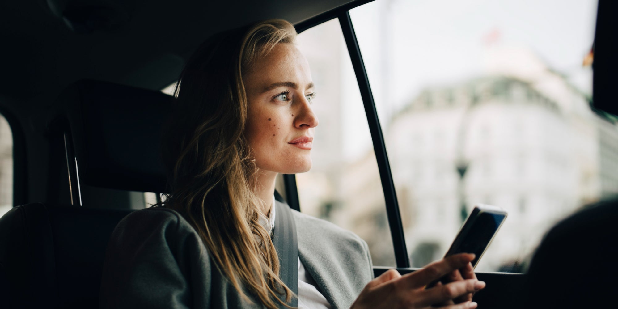 Grâce à une nouvelle fonctionnalité, vous pourrez bientôt regarder votre iPhone ou votre iPad sans avoir le mal des transports. 