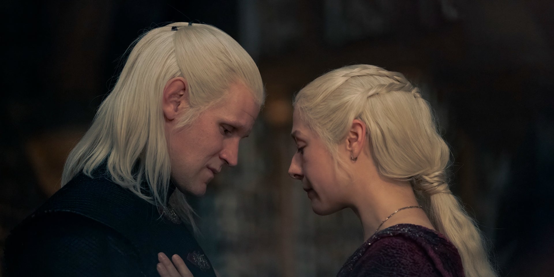 Daemon Targaryen (Matt Smith) et Rhaenyra Targaryen (Emma D'Arcy) dans l'épisode 2 de la saison 2 de "House of The Dragon". 