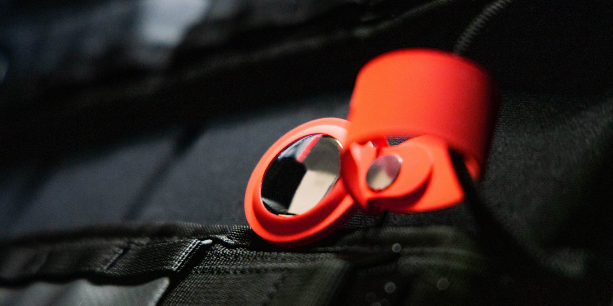 Apple, Google, Samsung ainsi que d'autres fabricants adoptent des mesures afin de lutter contre l'utilisation malveillante des traceurs.