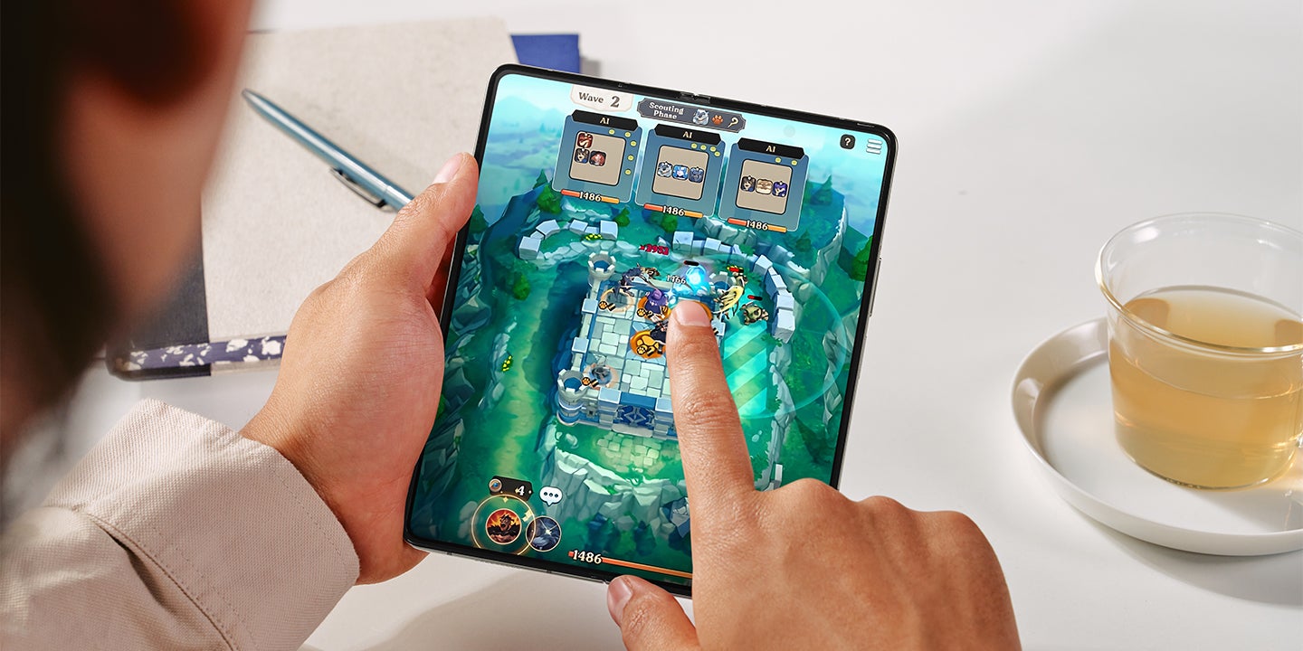 Samsung aurait fait une croix sur le modèle FE du Galaxy Z Fold, mais les leakers évoquent une alternative qui pourrait s'en rapprocher.